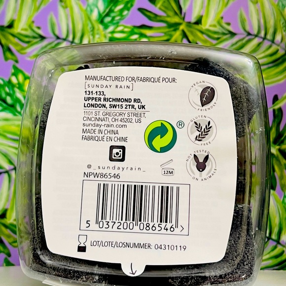 Exfoliating Cubes Charcoal Softening and Purify NEW Sunday Rain Body Cubes - Picture 3 of 4